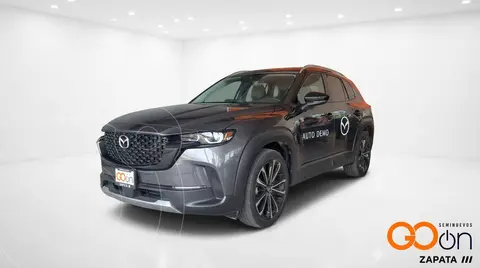 Mazda CX-50 Signature usado (2024) color MAZGGRIS TITANIO precio $585,000