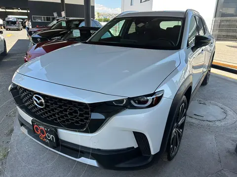 Mazda CX-50 Signature usado (2024) color Blanco financiado en mensualidades(enganche $196,200 mensualidades desde $15,003)