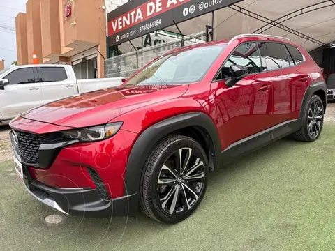 Mazda CX-50 Signature usado (2024) color Rojo precio $619,999