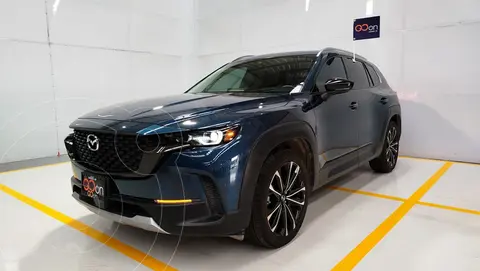 Mazda CX-50 Signature usado (2024) color Azul precio $675,000