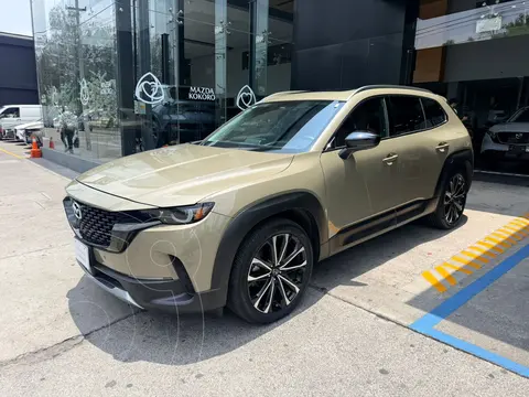 Mazda CX-50 Signature usado (2025) color Beige Artio precio $689,000