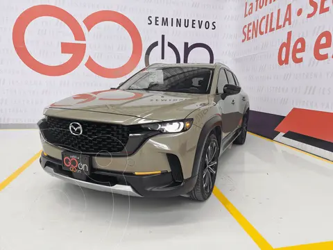 Mazda CX-50 Signature usado (2024) color MA ARENA precio $640,000