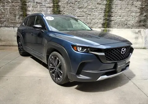 Mazda CX-50 Signature usado (2024) color Azul precio $720,000