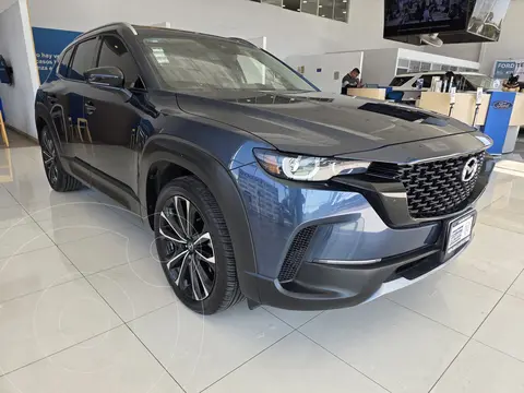 Mazda CX-50 Signature usado (2024) color Azul Metalizado precio $620,000