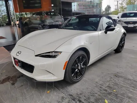 Mazda MX-5 i Sport usado (2023) color Blanco financiado en mensualidades(enganche $129,438 mensualidades desde $9,898)