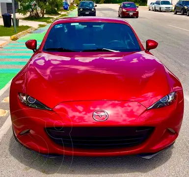 Mazda MX-5 RF Aut usado (2017) color Rojo Autentico precio $349,000