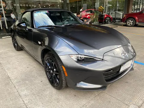 Mazda MX-5 i Sport usado (2023) color Gris Titanio precio $447,000