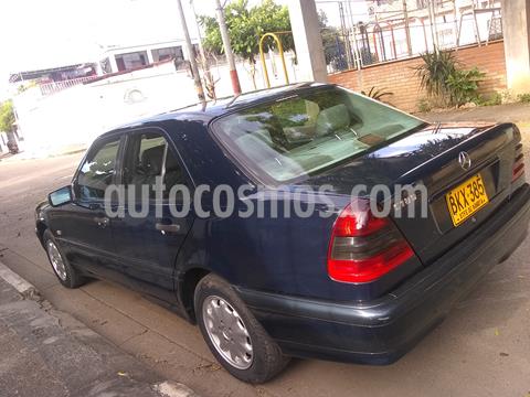 foto Mercedes Clase C Sedán 180 Avantgarde usado (1999) color Azul Oscuro precio $23.000.000