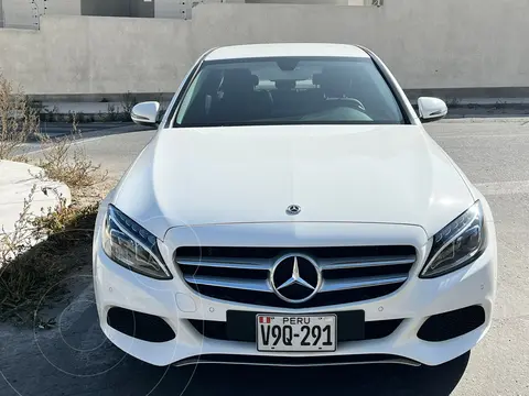Mercedes Benz Clase C  180 usado (2019) color Blanco precio u$s28,000
