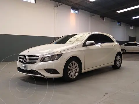 Mercedes Clase A Hatchback 200 Style usado (2014) color Blanco precio $20.000.000