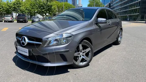 Mercedes Clase A Hatchback A 200 BLUEEFFICIENCY URBAN AT L/13 usado (2018) color Gris Oscuro precio u$s37.900