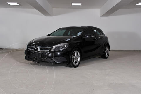 Mercedes Clase A Hatchback A 200 BLUEEFFICIENCY URBAN    L/13 usado (2014) color Negro precio u$s19.000
