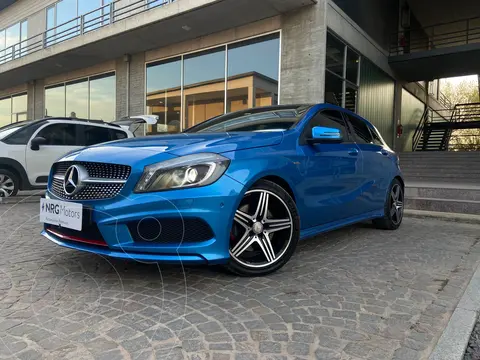 Mercedes Clase A Hatchback A 250 BLUEEFFI. SPORT AUT     L/13 usado (2014) color blue precio u$s31.000