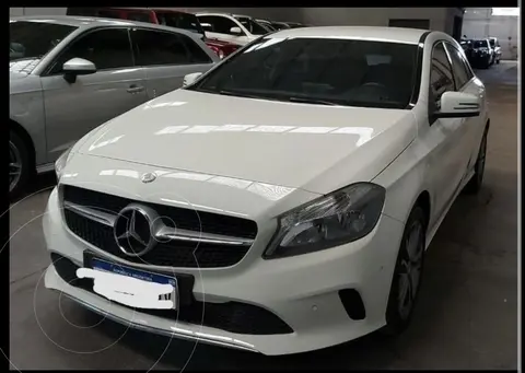 Mercedes Clase A Hatchback 200 Urban Aut usado (2016) color Blanco precio u$s24.700