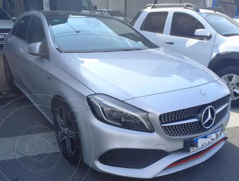 Mercedes Clase A Hatchback 250 Sport Aut usado (2017) color Gris precio u$s44.000