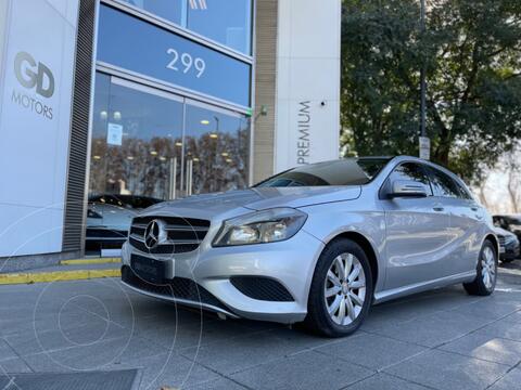 foto Mercedes Clase A Hatchback A 200 BLUEEFFICIENCY URBAN AT L/13 usado (2013) color Gris precio u$s18.990