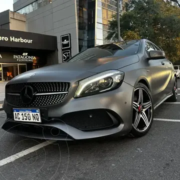 Mercedes Clase A Hatchback 250 Sport Aut usado (2018) color Azul Metalico precio u$s33.500