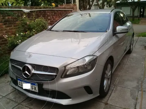 Mercedes Clase A Hatchback 200 Urban Aut usado (2019) color Gris precio u$s33.000