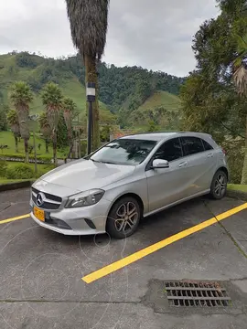 Mercedes Clase A Hatchback 200 Aut usado (2017) color Plata Polar precio $77.000.000