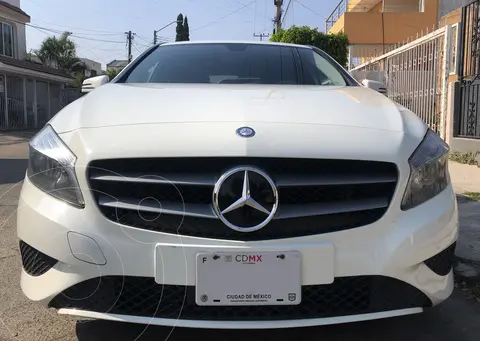 Mercedes Clase A Hatchback 180 CGI Aut usado (2014) color Blanco precio $230,000