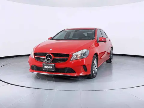 Mercedes Clase A Hatchback 200 CGI Style usado (2017) color Rojo precio $386,999