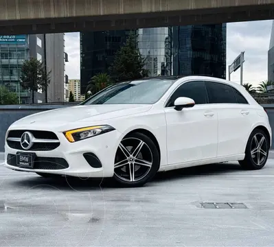 Mercedes Clase A Hatchback 200 Progressive usado (2020) color Blanco financiado en mensualidades(enganche $98,780 mensualidades desde $9,745)