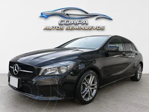 Mercedes Clase A Hatchback 200 CGI Style usado (2016) color Negro Cosmos precio $209,500