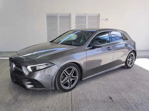 Mercedes Clase A Hatchback 200 Sport usado (2019) color Gris financiado en mensualidades(enganche $89,640 mensualidades desde $9,515)