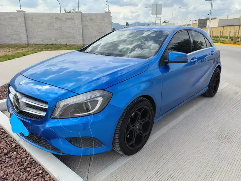 Mercedes Clase A Hatchback 200 CGI Aut usado (2014) color Azul precio $240,000