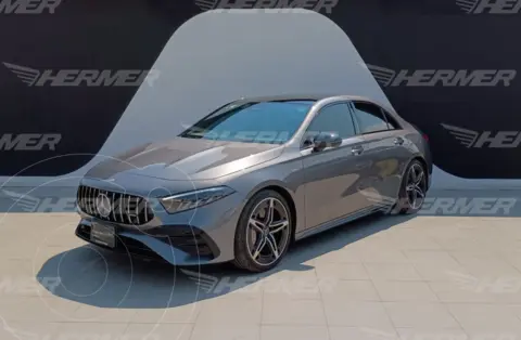 Mercedes Clase A Sedan AMG 35 4MATIC usado (2023) color Gris precio $849,900