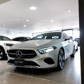 Mercedes Clase A Sedan 200 Progressive usado (2024) color Plata Polar precio $745,000