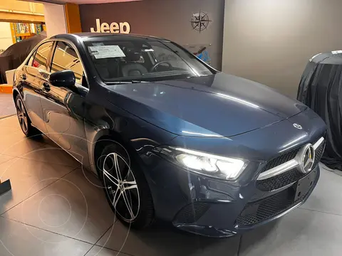 Mercedes Clase A Sedan 200 Progressive usado (2023) color Azul financiado en mensualidades(enganche $271,700 mensualidades desde $11,672)