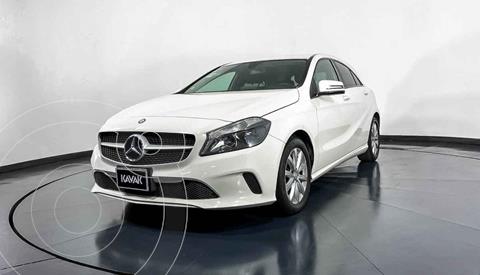 Mercedes Clase A 180 CGI Aut usado (2016) color Blanco precio $277,999
