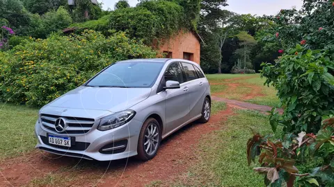 Mercedes Clase B 200 City Aut Sport Tourer usado (2018) color Gris precio u$s26.000