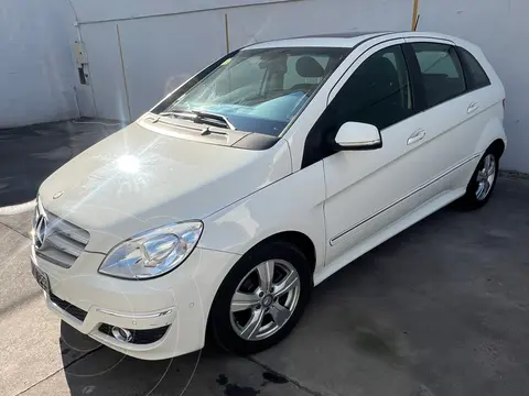 Mercedes Clase B 180 Aut usado (2011) color Blanco precio u$s12.500