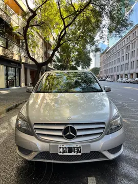 Mercedes Clase B 200 usado (2013) color Gris Plata  precio $5.600.000