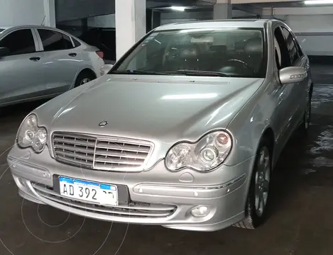 Mercedes Clase C Sedan 270 CDI TD Elegance Aut usado (2005) color Plata precio u$s11.800