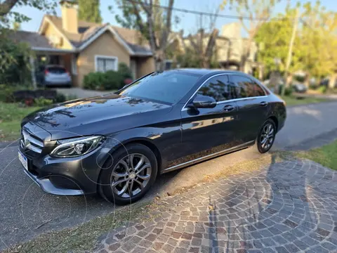Mercedes Clase C Sedan 250 Avantgarde Aut usado (2016) color Gris Tenorita precio u$s29.000