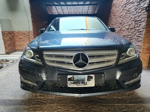 Mercedes Clase C Sedan 250 CGI Avantgarde 1.8L Aut usado (2014) color Azul Tanzanita precio $24.000.000