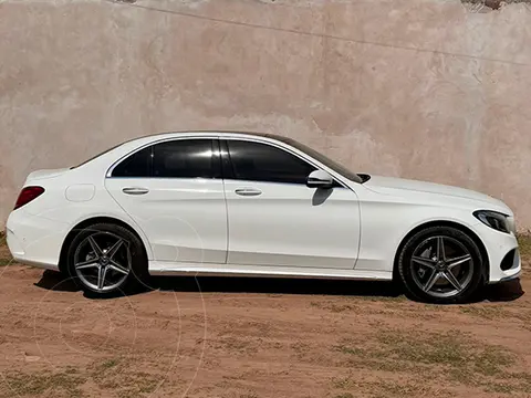 Mercedes Clase C Sedan 250 AMG-Line Aut usado (2019) color Naranja precio u$s50.000