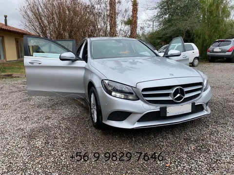 Mercedes Clase C Sedan 180 usado (2020) color Gris precio $23.500.000