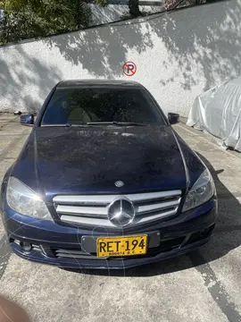Mercedes Clase C Sedan 180 CGI Aut usado (2011) color Azul Tanzanita precio $50.000.000