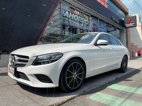 Mercedes Clase C Sedan 200 Sport usado (2020) color Blanco financiado en mensualidades(enganche $116,480 mensualidades desde $11,115)