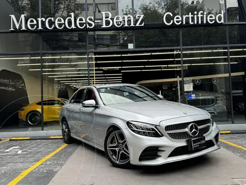 Mercedes Clase C Sedan 300 Sport Aut usado (2019) color plateado financiado en mensualidades(enganche $196,460 mensualidades desde $8,440)