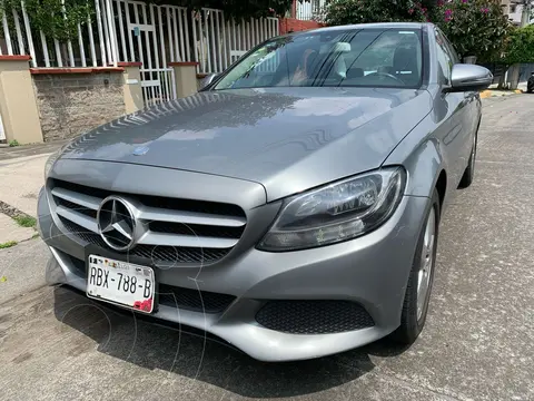 Mercedes Clase C Sedan 180 CGI Aut usado (2016) color Gris precio $225,000