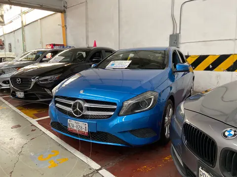 Mercedes Clase C Sedan 180 CGI usado (2014) color Azul financiado en mensualidades(enganche $82,000 mensualidades desde $7,000)