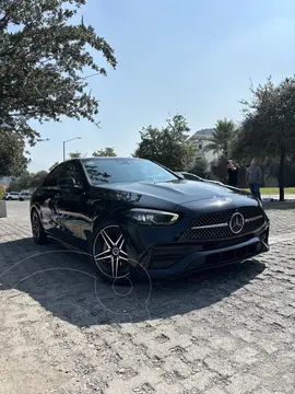 Mercedes Clase C Sedan 200 Sport usado (2023) color Negro Obsidiana financiado en mensualidades(enganche $200,000 mensualidades desde $11,800)