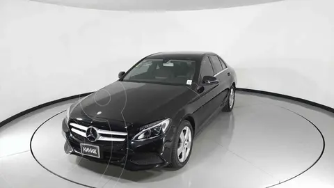 Mercedes Clase C Sedan 180 CGI Aut usado (2017) color Negro precio $417,999