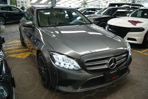 Mercedes Clase C Sedan 200 Sport usado (2020) color Gris financiado en mensualidades(enganche $205,800 mensualidades desde $9,391)
