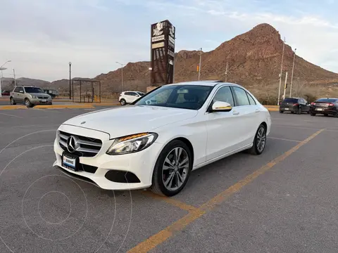 Mercedes Clase C Sedan 200 CGI Sport Aut usado (2017) color Blanco precio $237,000